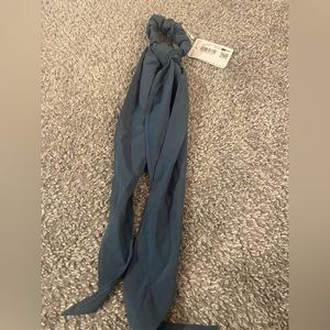 Lululemon uplifting scrunchie flow